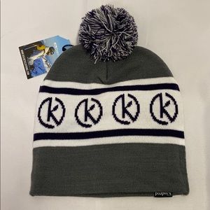 🆕 Discrete Brand— Pom Beanie Hat